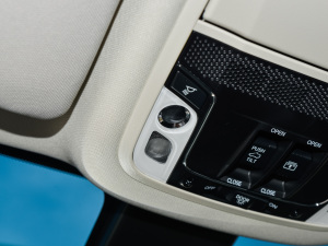 20222.0L e:HEV A п؅^