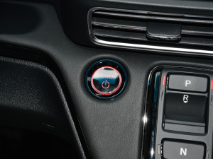 20222.0L e:HEV A п؅^