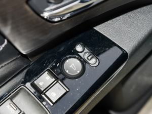 20222.0L e:HEV A п؅^