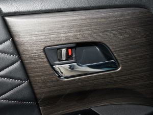 20222.0L e:HEV A п؅^