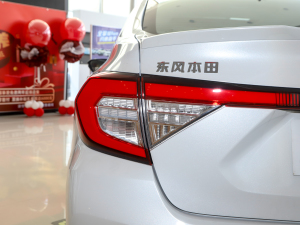 2022180TURBO CVTҫ ^