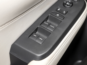 2022180TURBO CVTҫ п؅^