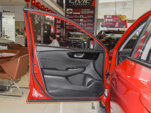 2022180TURBO CVT {λ܇T