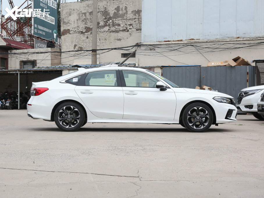 2023˼ 240TURBO CVTſءCλ؄e