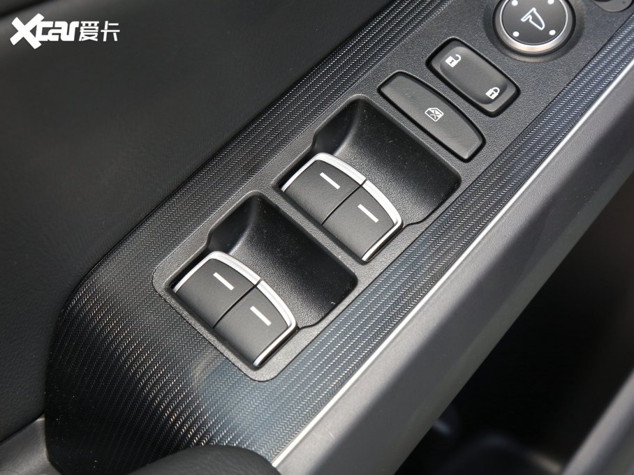 2023��˼�� 2.0L e:HEV ���ٰ�