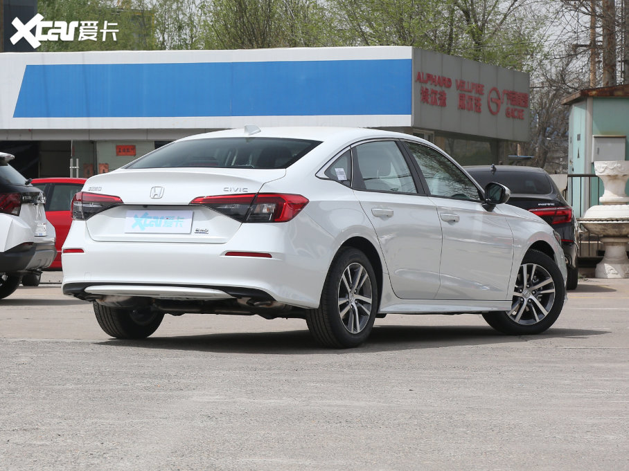 2023��˼�� 240TURBO CVT�ńݰ�