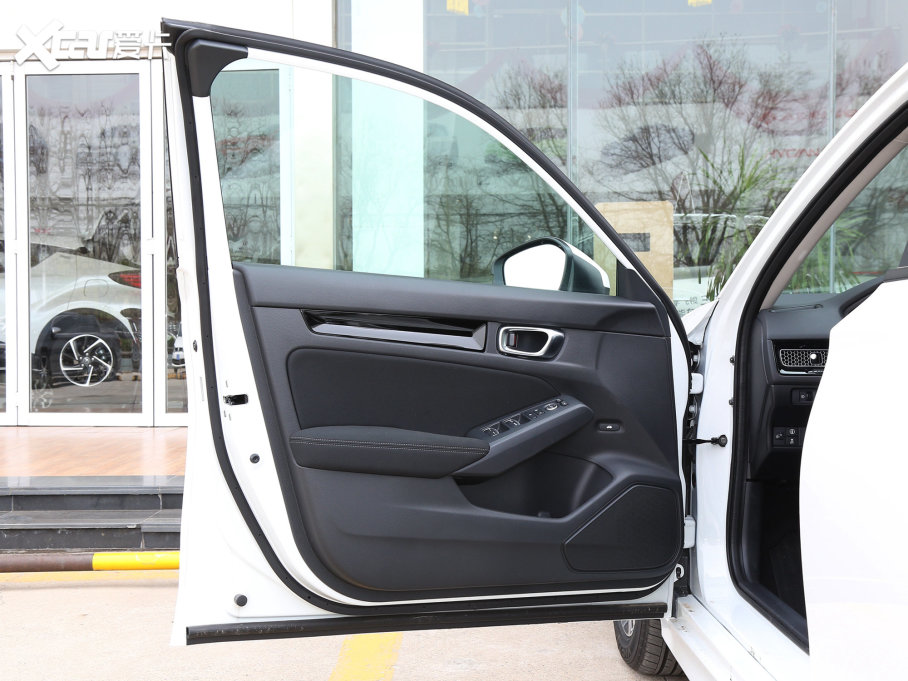 2023˼ 240TURBO CVTńݰ