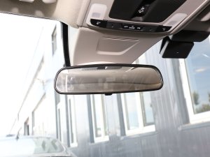 2023款240TURBO CVT劲动·C位客特别版 车内后视镜