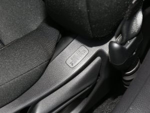 2023款240TURBO CVT劲动·C位客特别版 中控区