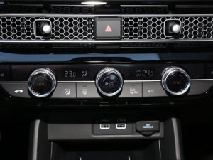 2023款2.0L e:HEV 劲速版 空调调节