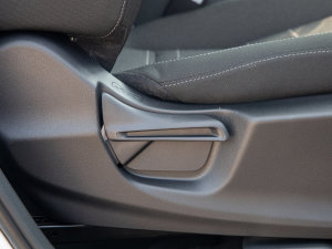 2023240TURBO (q) 5 g