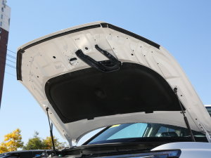 2023款240TURBO 两驱智领版 5座 发动机舱隔音棉