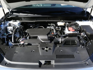 2023款240TURBO 两驱智领版 5座 发动机