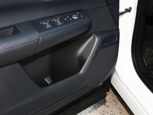 2023240TURBO  5 ǰTg