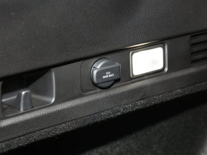 2023款240TURBO 四驱臻享版 5座 中控区