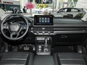 2023款240TURBO 两驱睿型版 5座 中控台