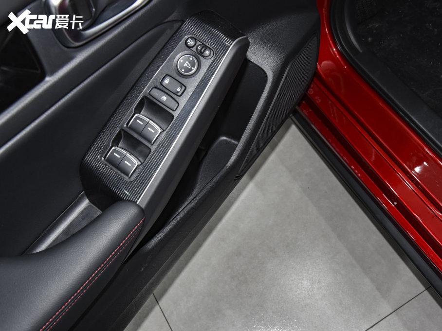 2023˼HATCHBACK HATCHBACK 240TURBO CVTOh