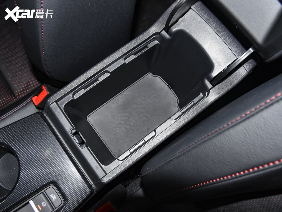 2023˼HATCHBACK HATCHBACK 240TURBO CVTOh