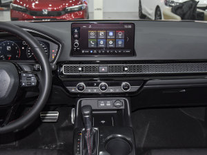 2023HATCHBACK 240TURBO CVTOh п_