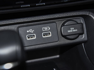 2023HATCHBACK 240TURBO CVTOh п؅^