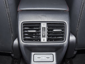 2023HATCHBACK 240TURBO CVTOh п؅^