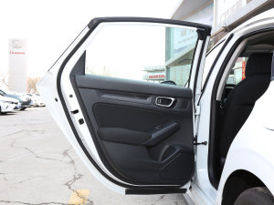 2023HATCHBACK 240TURBO CVTOS ܇T