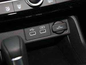 2023HATCHBACK 240TURBO CVTOS п؅^(q)