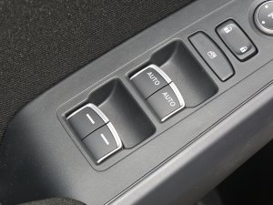 2023HATCHBACK 240TURBO CVTOS п؅^(q)