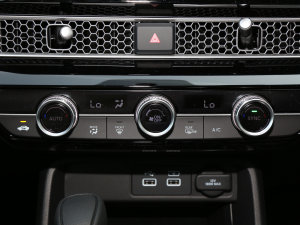 2023HATCHBACK 240TURBO CVTOS п؅^(q)