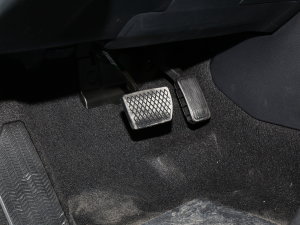 2023HATCHBACK 2.0L e:HEV Oװ п؅^