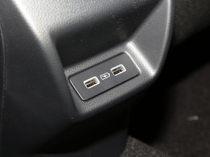 2023HATCHBACK 2.0L e:HEV Oװ п؅^