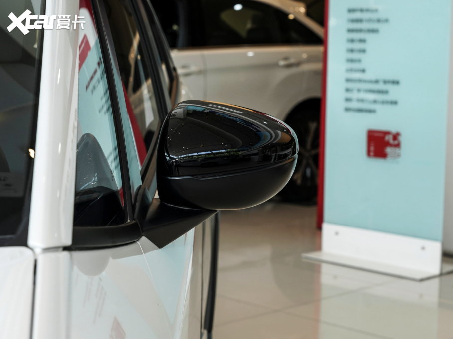 2023LIFE 1.5L CVT CRO-SȤ