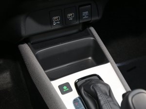 20231.5L CVT CRO-SS`Ȥ g