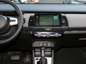 2023款1.5L CVT CRO-SS灵趣版 中控台