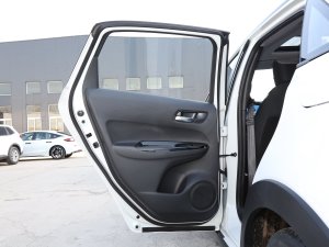 2023款1.5L CVT CRO-SS灵趣版 左后车门