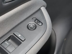 2023款1.5L CVT CRO-SS灵趣版 中控区