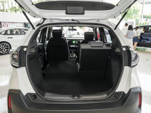 2023款1.5L CVT CRO-S乐趣版 空间座椅