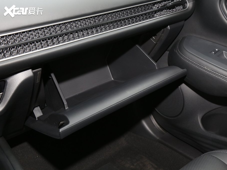 2023HR-V 240TURBO °