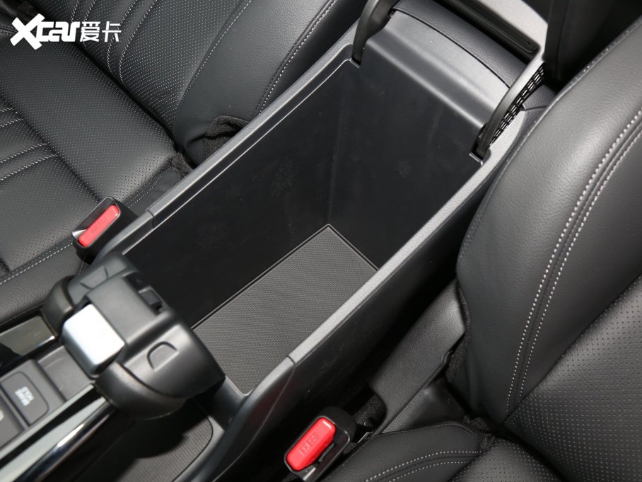 2023HR-V 240TURBO °