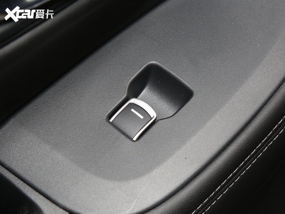 2023HR-V 240TURBO °