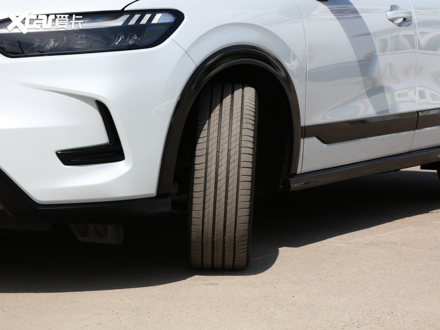 2023���HR-V 2.0L e:HEV ���ǰ�