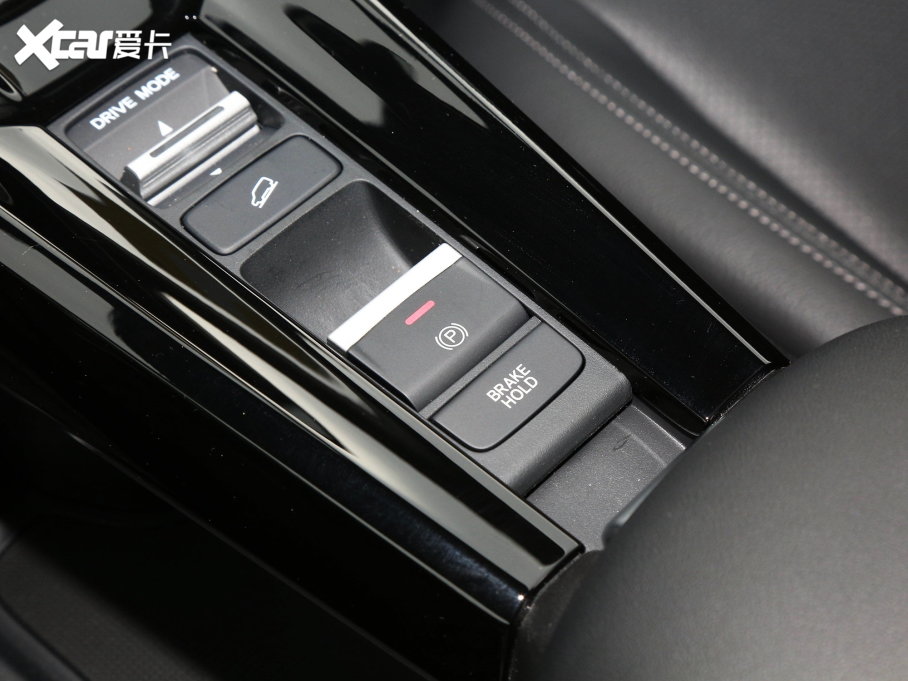 2023���HR-V 2.0L e:HEV ���ǰ�