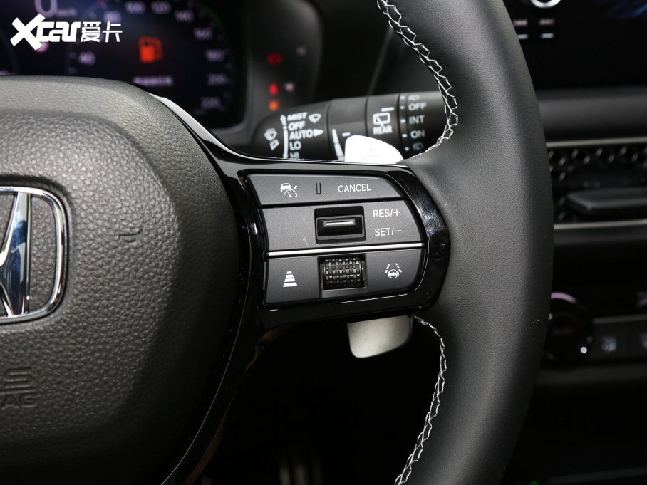 2023���HR-V 2.0L e:HEV ��(d��ng)�ǰ�