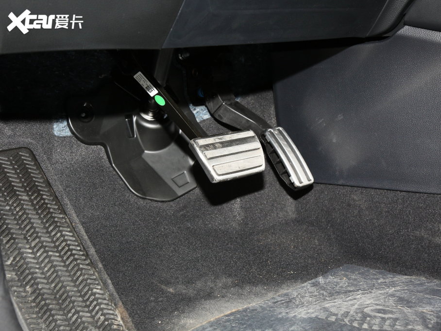 2023���HR-V 2.0L e:HEV ���ǰ�