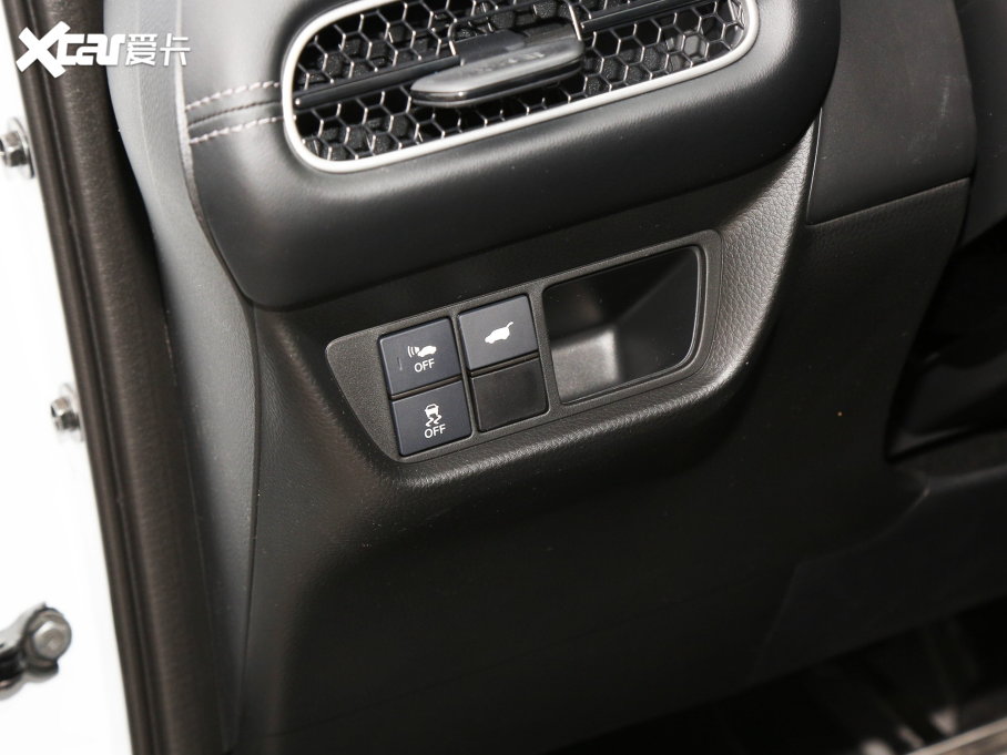 2023���HR-V 2.0L e:HEV ���ǰ�