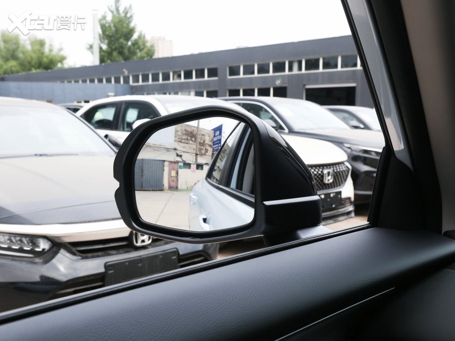 2023���HR-V 2.0L e:HEV �����