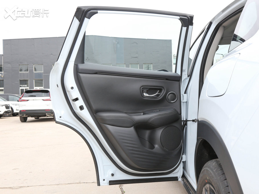 2023���HR-V 2.0L e:HEV �����