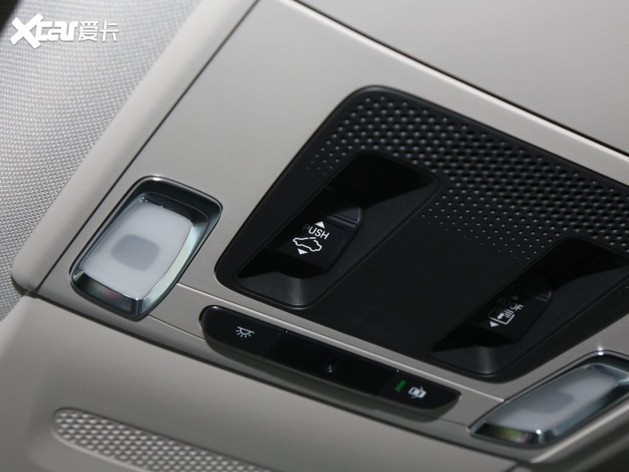 2023���HR-V 2.0L e:HEV �����