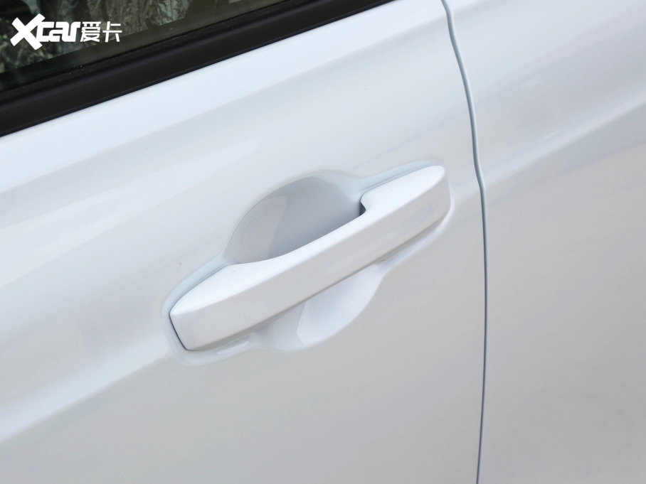 2023HR-V 2.0L e:HEV ٰ