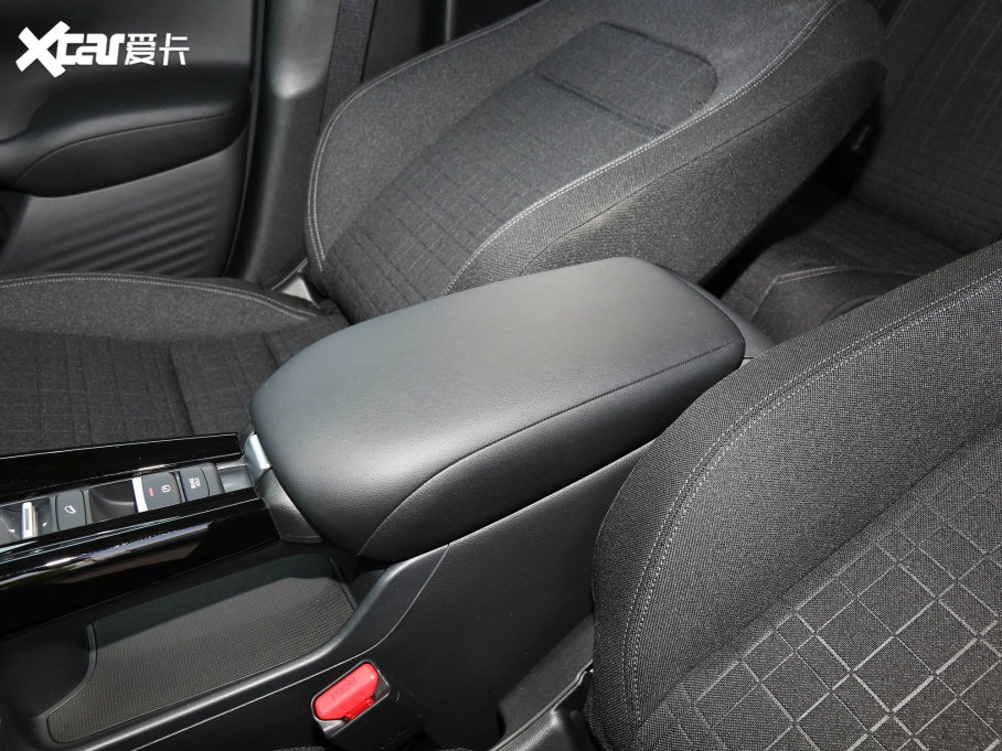 2023HR-V 2.0L e:HEV ٰ